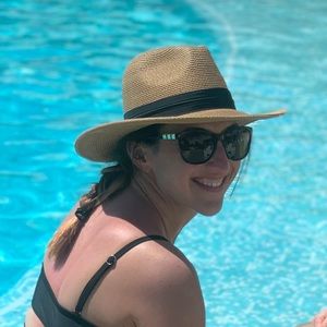 Meet your Posher, Melissa